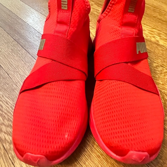 Puma Women's Red Sneakers - Picture 3 of 8